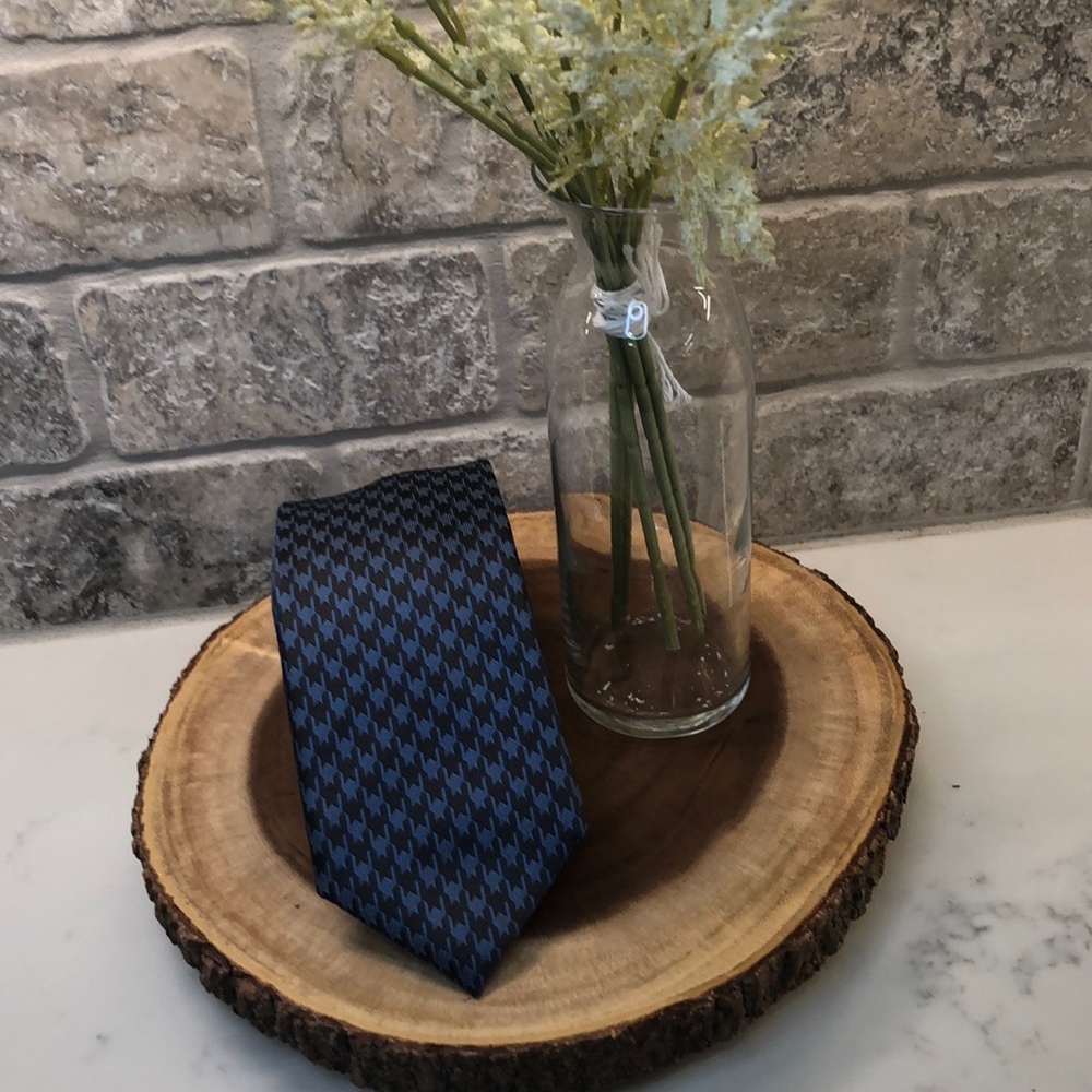 BUGATCHI ties